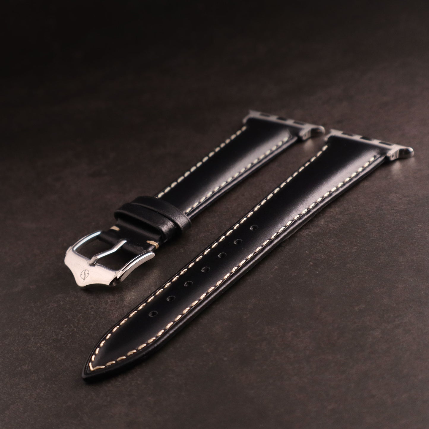 Fyorra™ Padded Full Grain Leather Band For Apple Watch