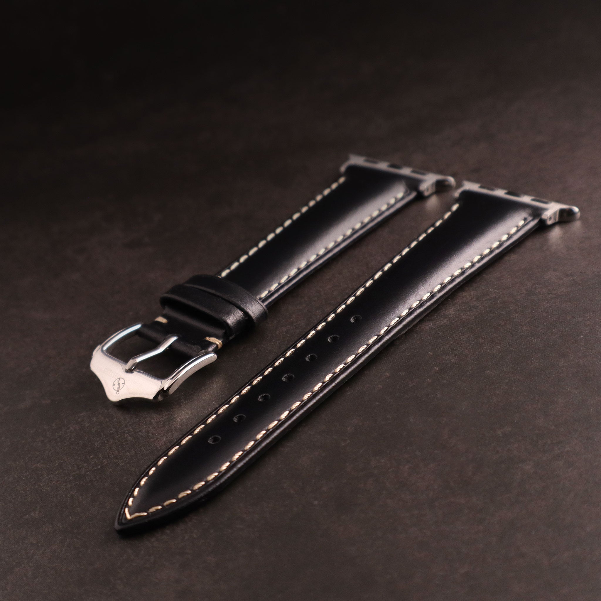 Apple Watch Fyorra™ Padded Full Grain Leather Strap