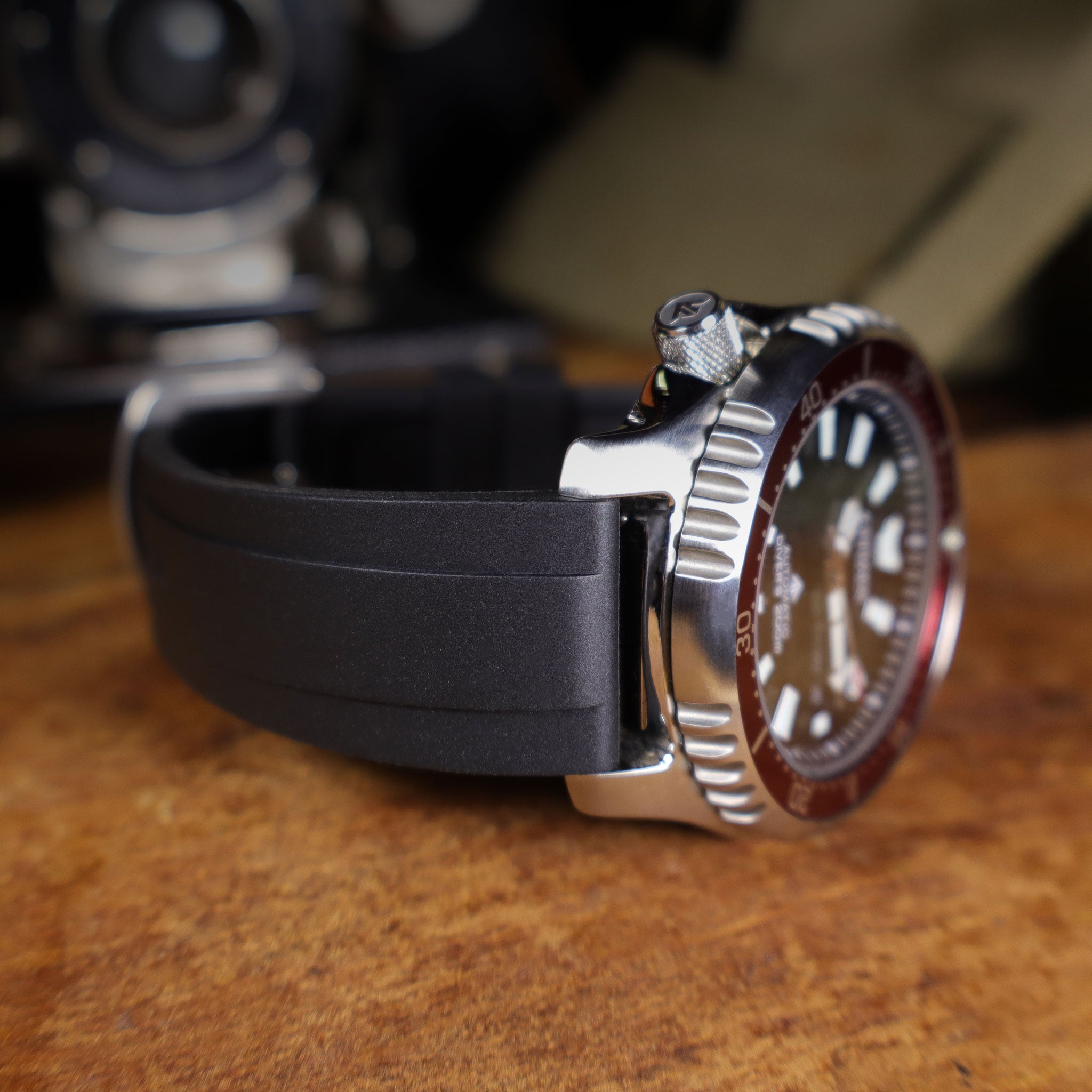 Deep Ridge Diver™ Silicone Waterproof Watch Band