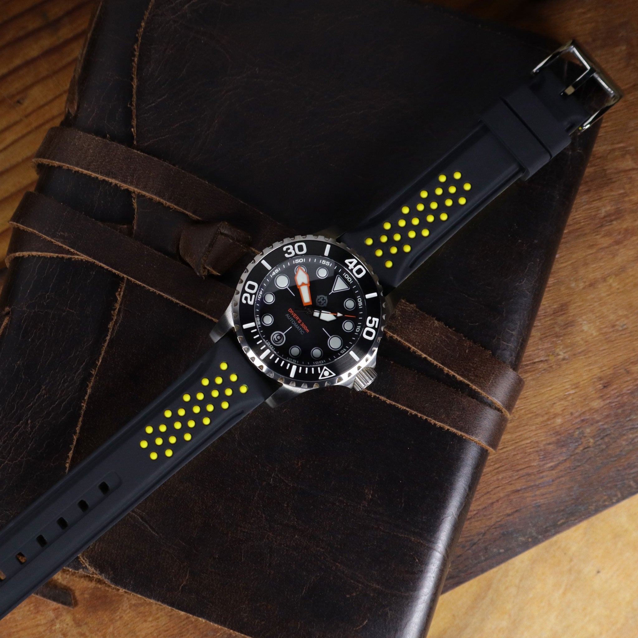 GlowFish™ High-Performance Silicone Rubber Watch Bands