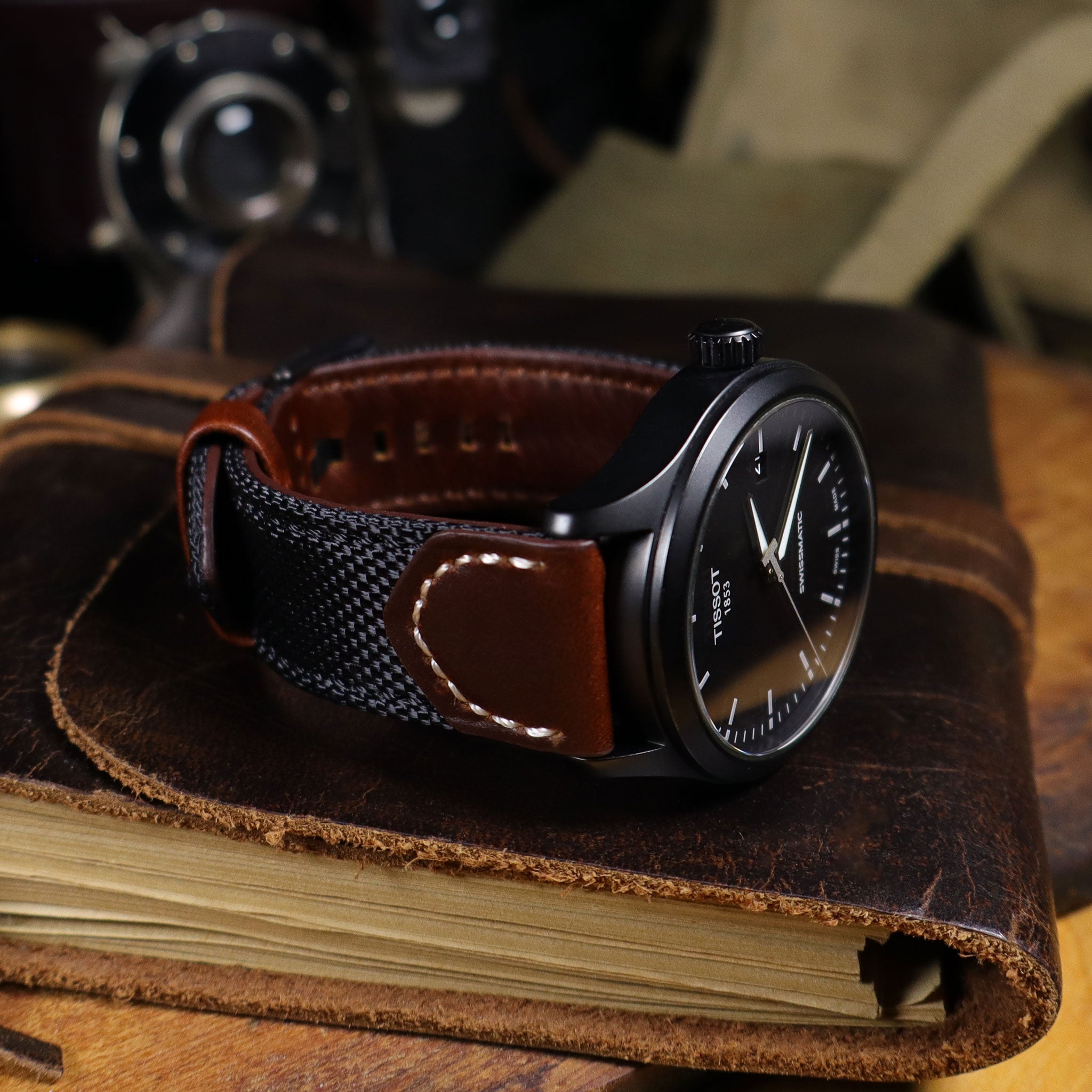Hunter™ Sailcloth & Calfskin Leather Watch Band