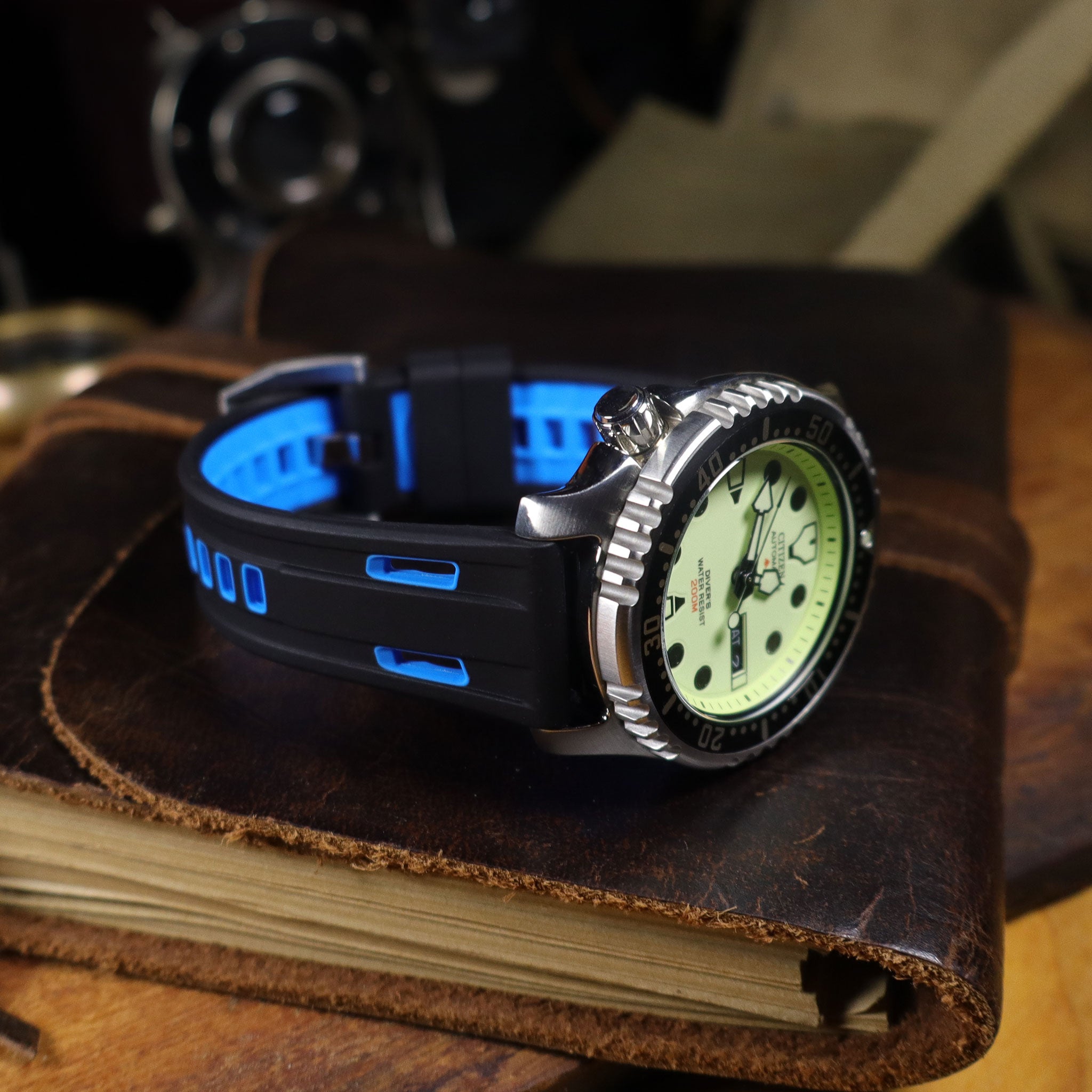 StingRay™ Vented Silicone Rubber Watch Band