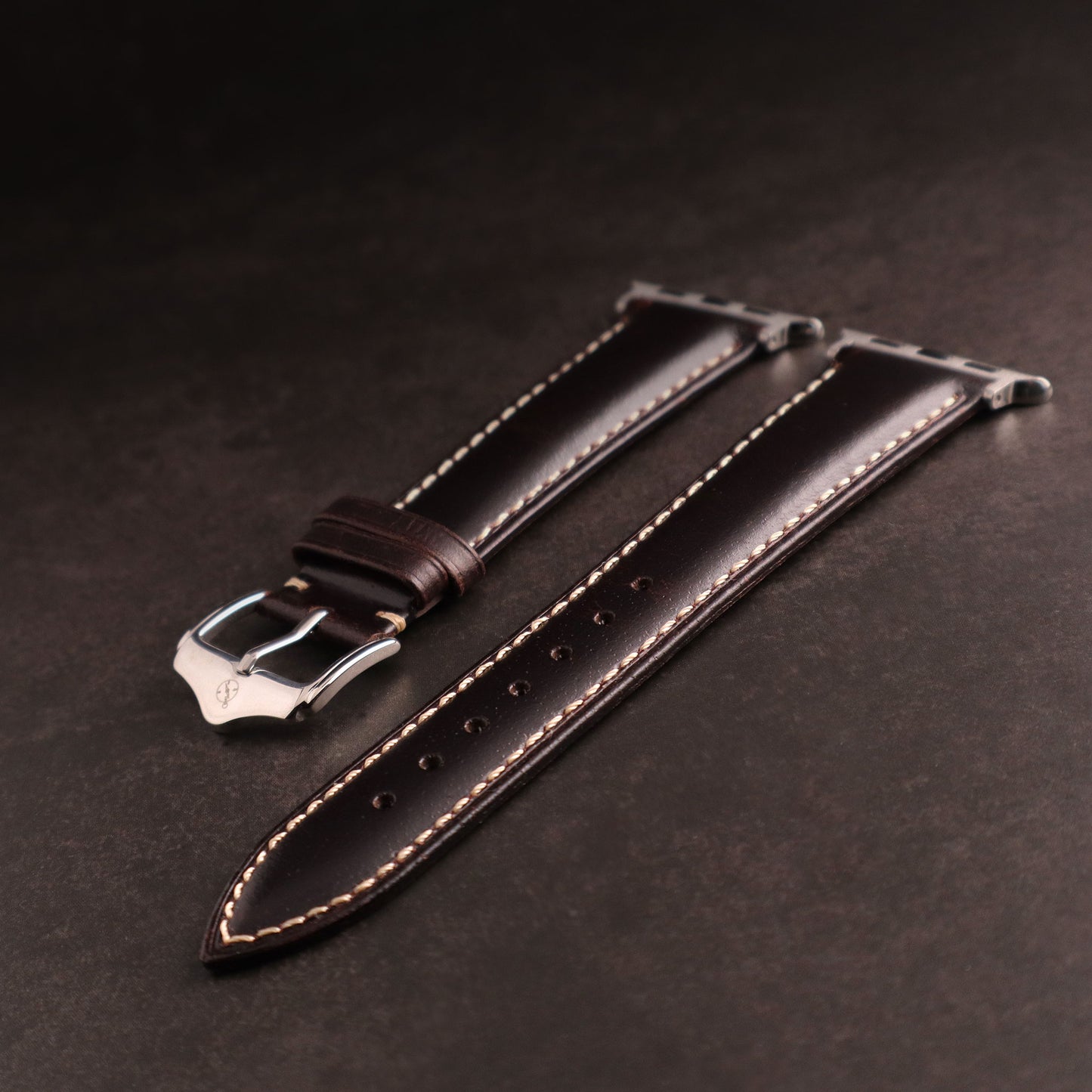 Fyorra™ Padded Full Grain Leather Band For Apple Watch