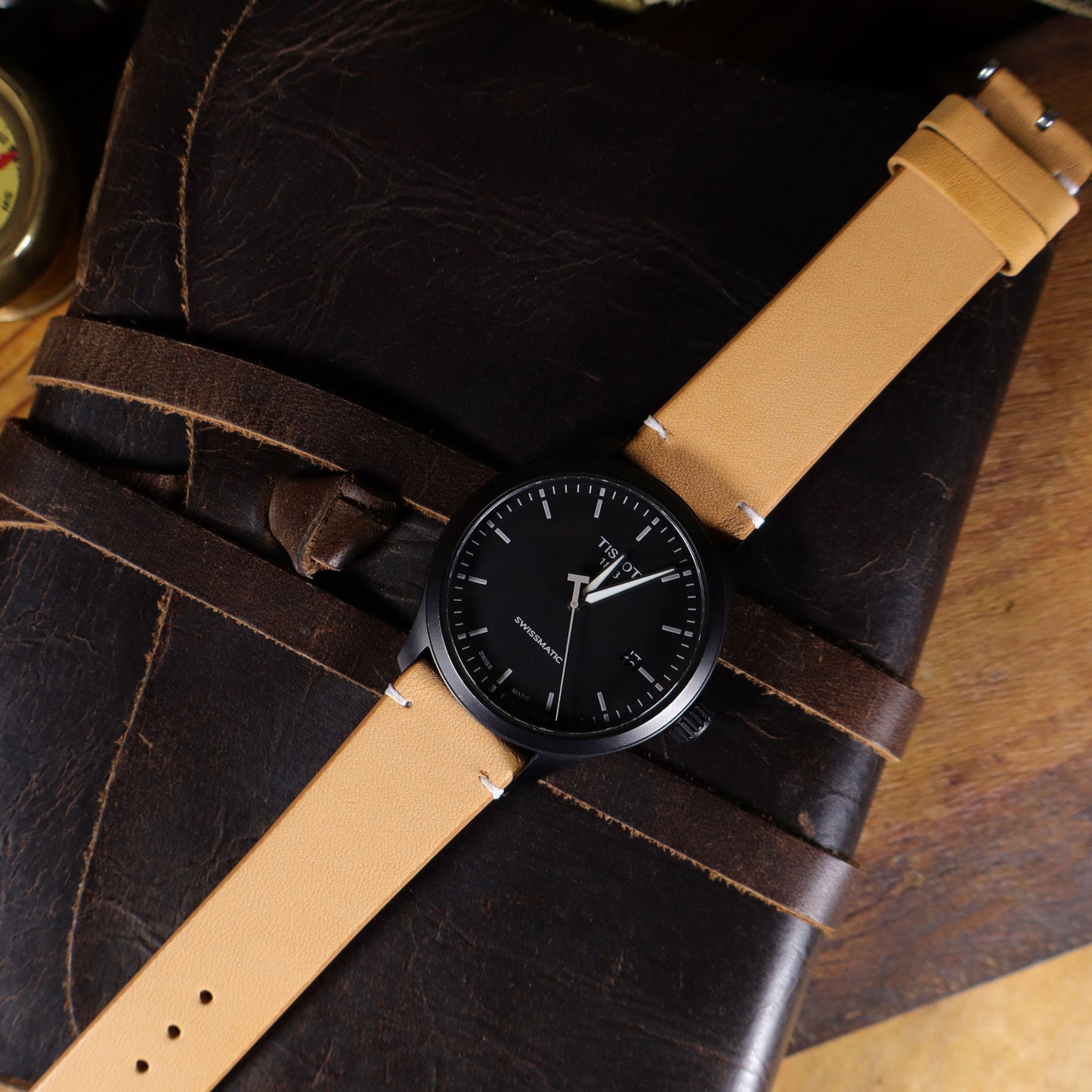Airfield™ Retro Hand-Stitched Leather Watch Band