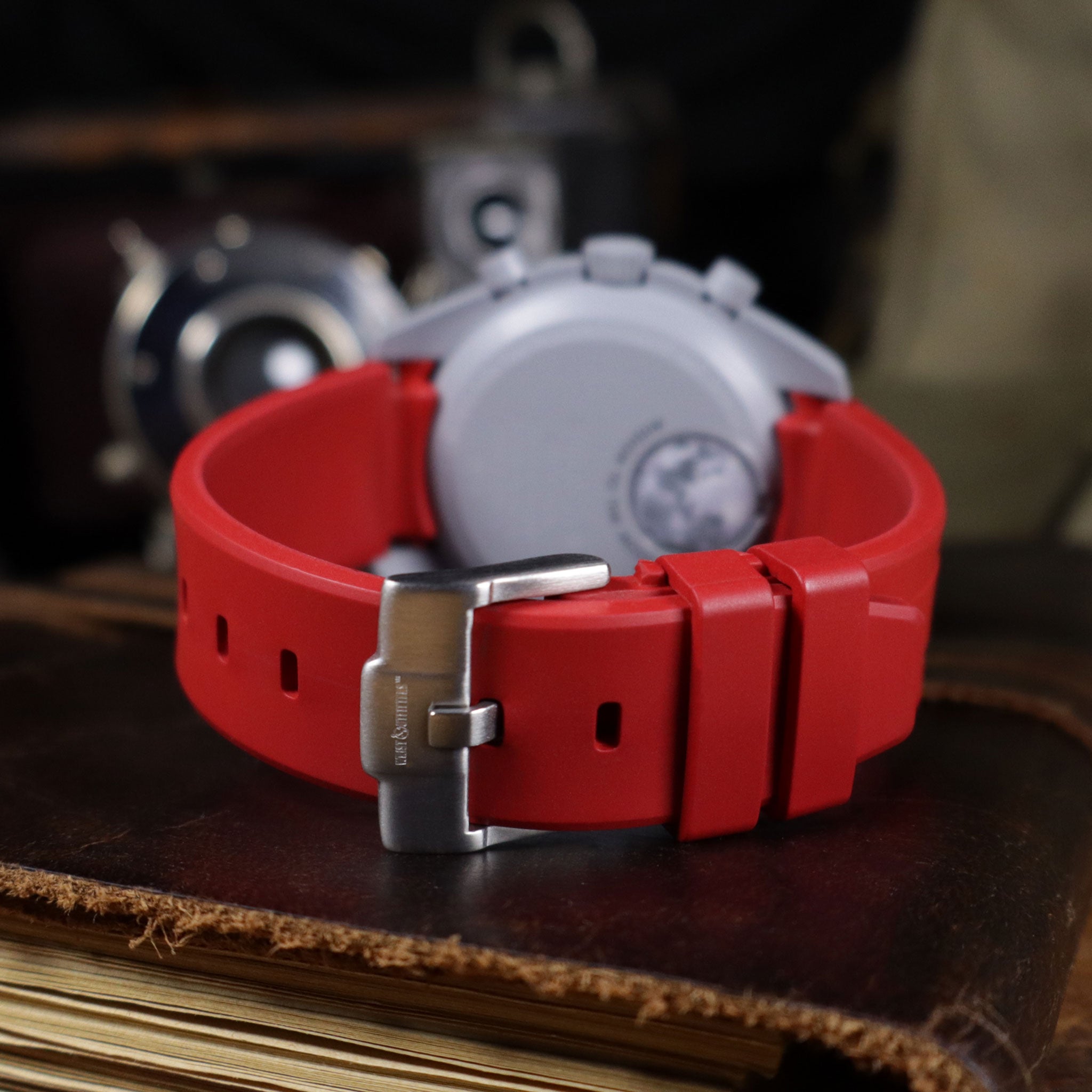 MoonGlow™ FKM Rubber Curved Watch Strap