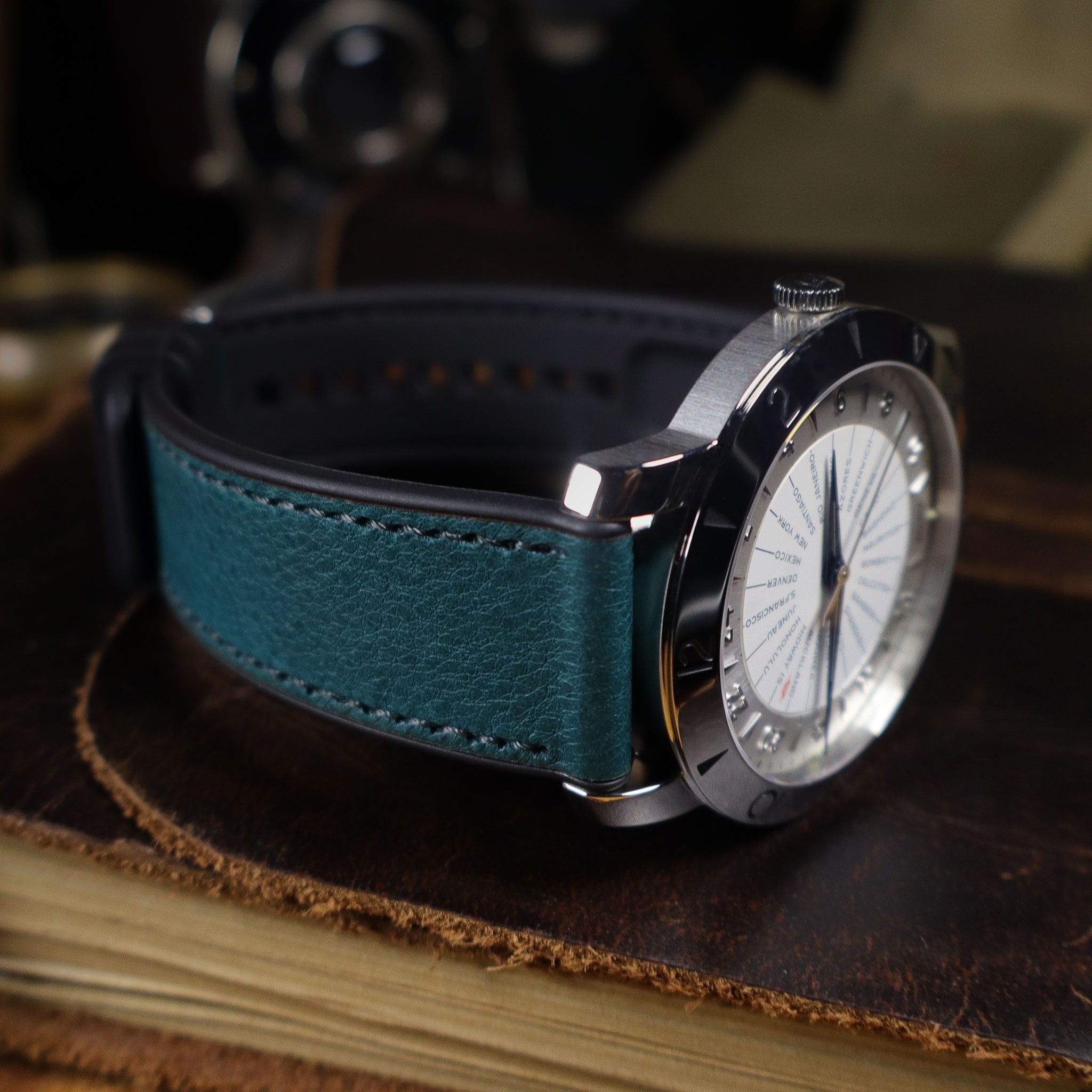 Shoreline™ Calfskin Leather & Natural Rubber Watch Band