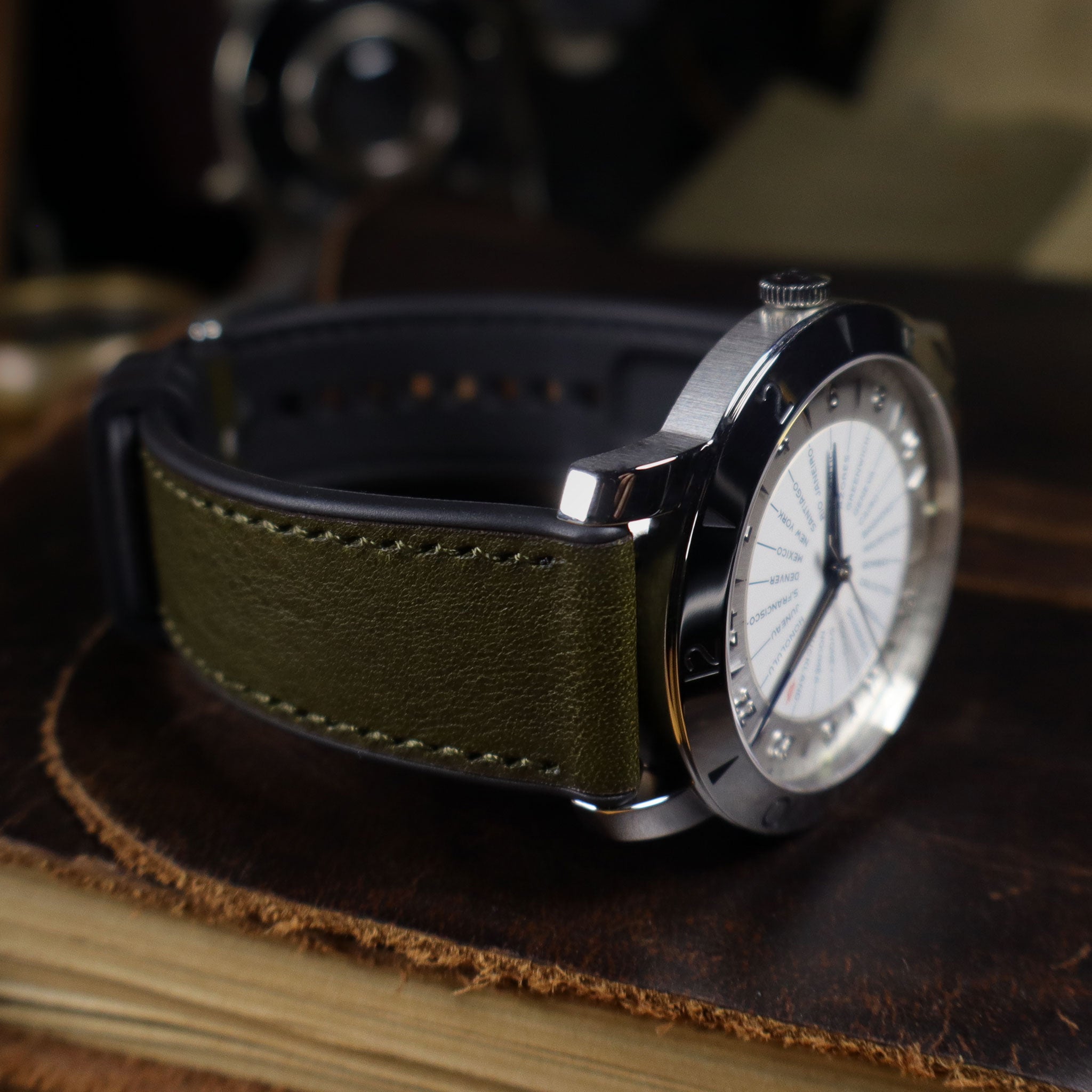Shoreline™ Calfskin Leather & Natural Rubber Watch Band