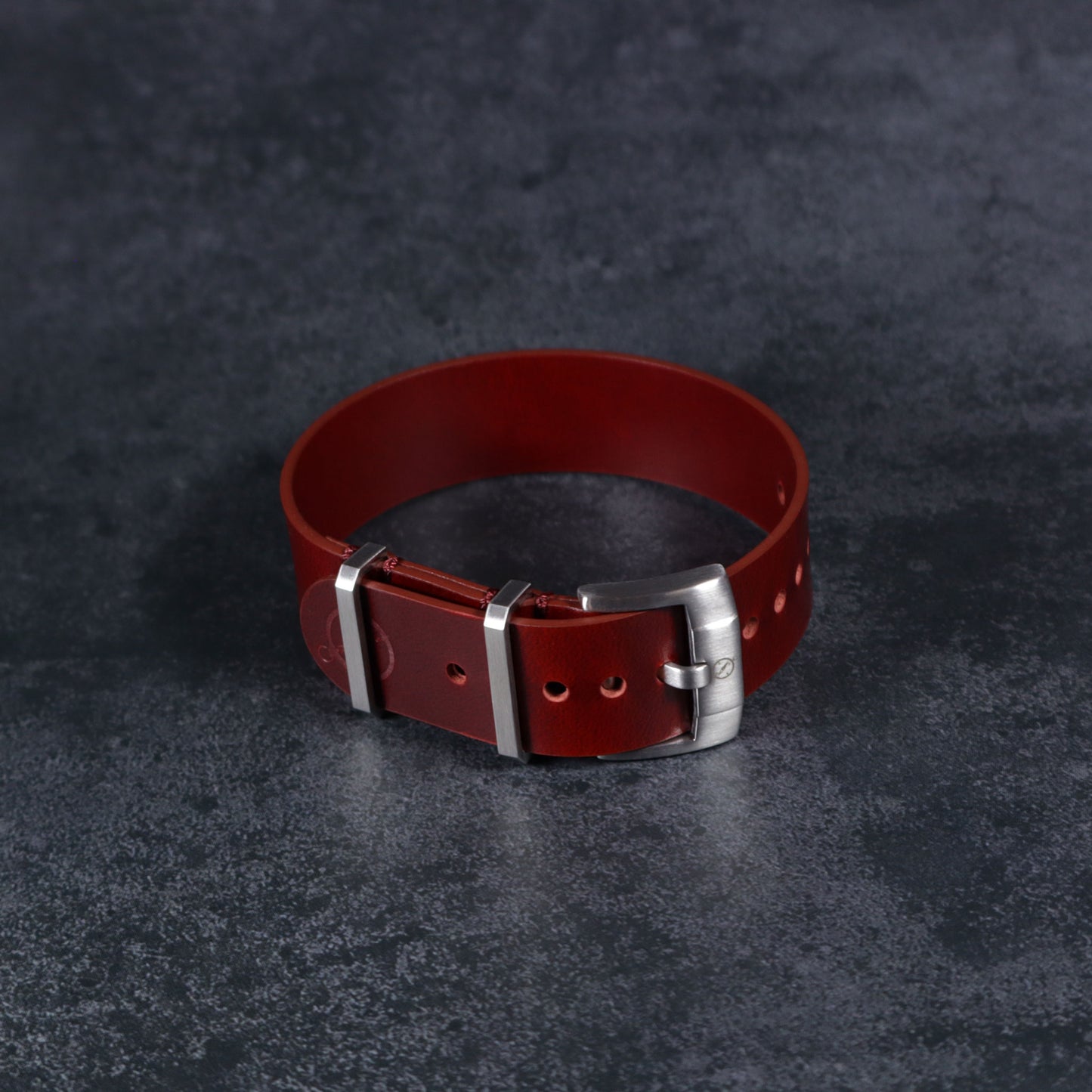 Tanner™ Leather Single-Pass Strap